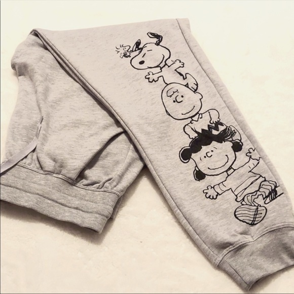 PEANUTS NEW OUTFIT - Picture 8 of 13